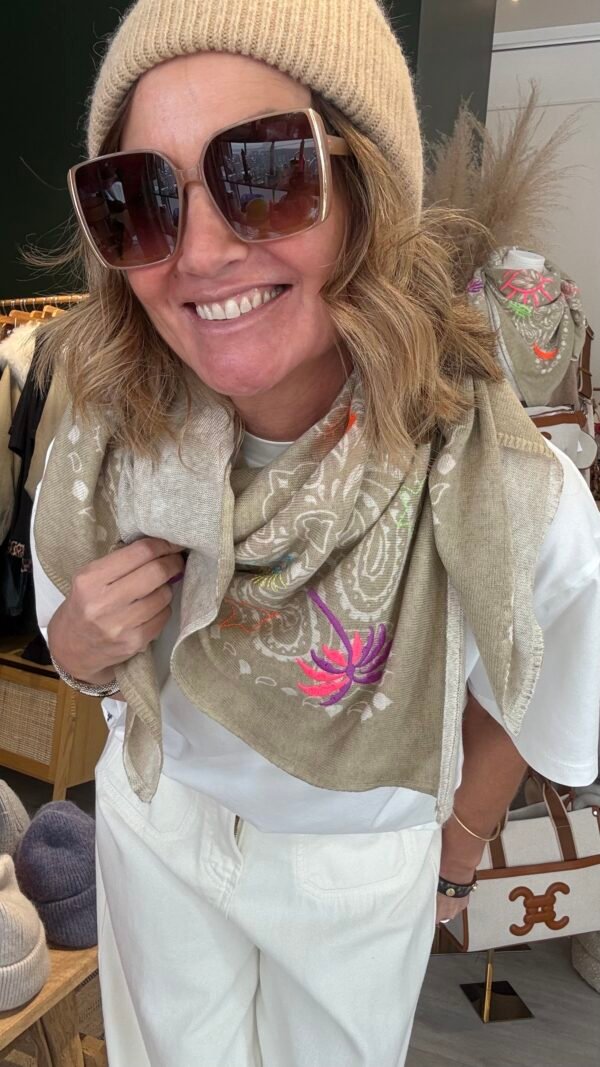 Carré bandana beige – Image 4